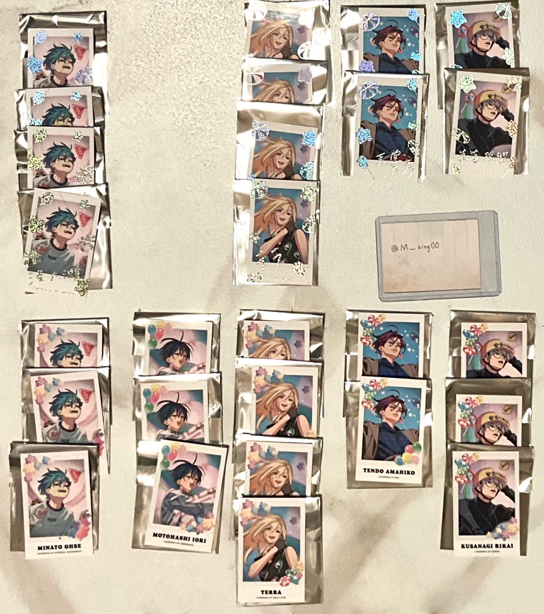 M_sing00new's tweet photo. 【交換】カリスマ　カリスマニア
トレーディングチェキ風カード vol.11

【譲】箔:理解、大瀬、テラ、天彦
          N: 本橋、理解、大瀬、テラ、天彦
【求】猿川

箔押しは箔押し、ノーマルはノーマル同士での交換でお願いいたします。

郵送希望 https://t.co/nLcKSE1zZp