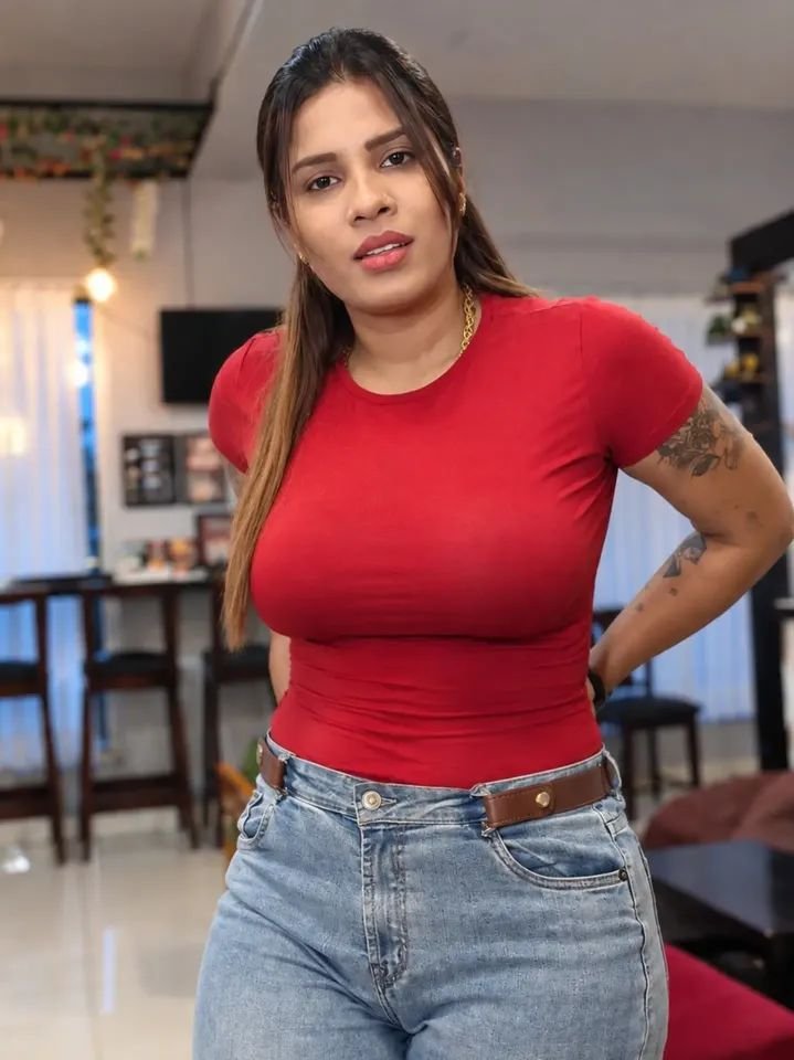 karutha_kunju's tweet photo. Azhagi Abi shhh ahhh 🫦🥵😋🤤 
🧵 6/n https://t.co/yRHid0ctWr