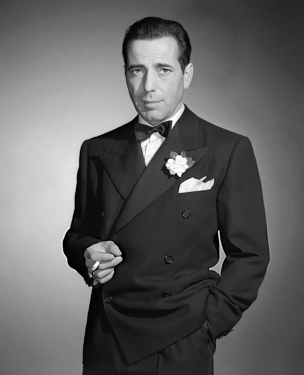 HGACinema's tweet photo. Humphrey Bogart, 1942.

Photo © John Kisch Archive. https://t.co/vgNOkVZvpk