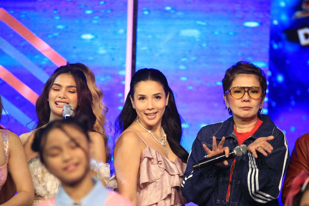 itsShowtimeNa's tweet photo. This is your show, this is your time ☀️

📷 https://t.co/ryKQsxnNWK #ShowtimeLabimPitOohlala #itsShowtime https://t.co/lyhuHPa55Q