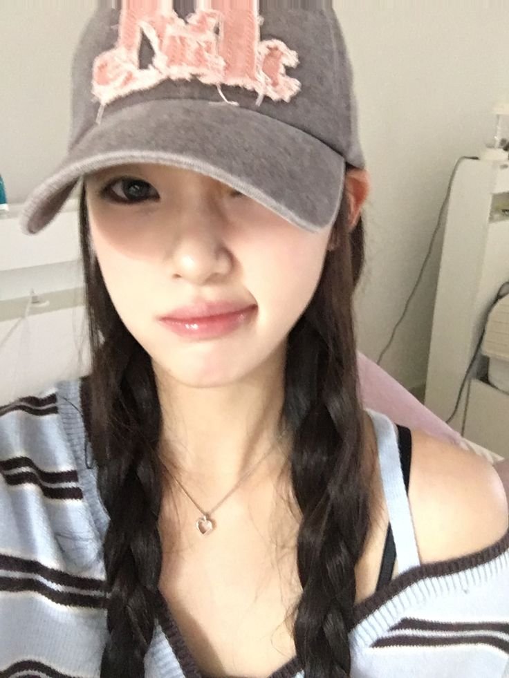 RaverYuha's tweet photo. absen yang udah menamatkan claim slot 😳😋 aku itu mau boci dulu yah semuanya jangan rindu aku please.. aku bkn dilan.. :eepy: https://t.co/AL2WW8yNDn
