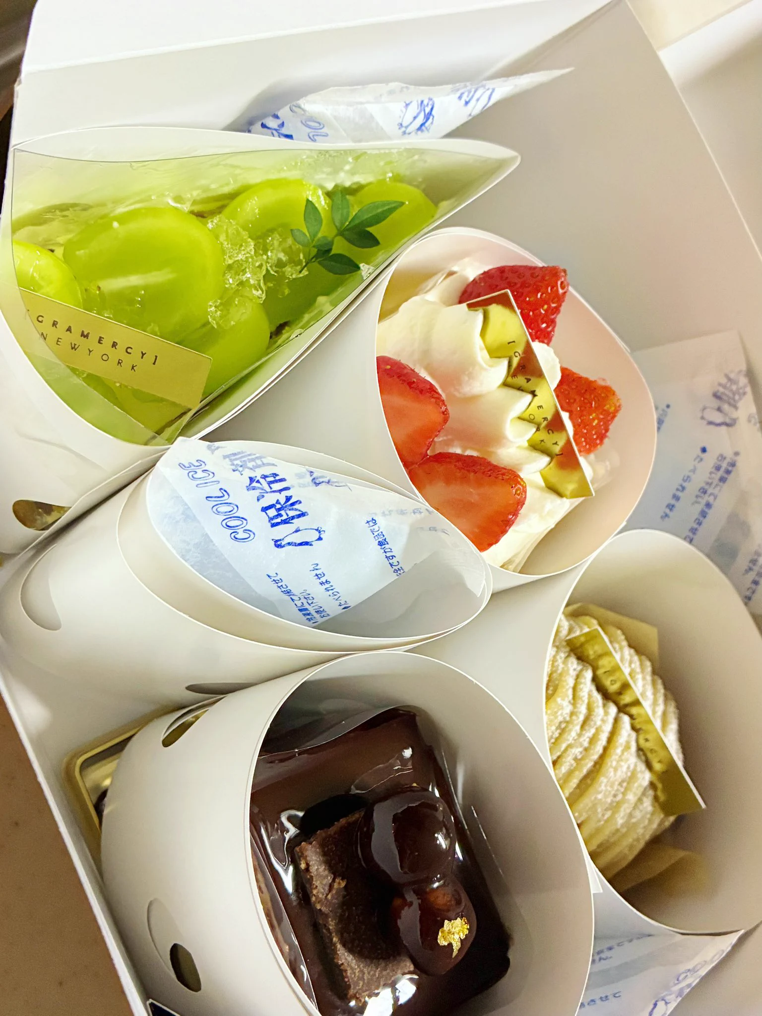 菓子詰め合わせ モロゾフ　グラマシーニューヨーク　クリームタルト　他 家城大心 on X: 