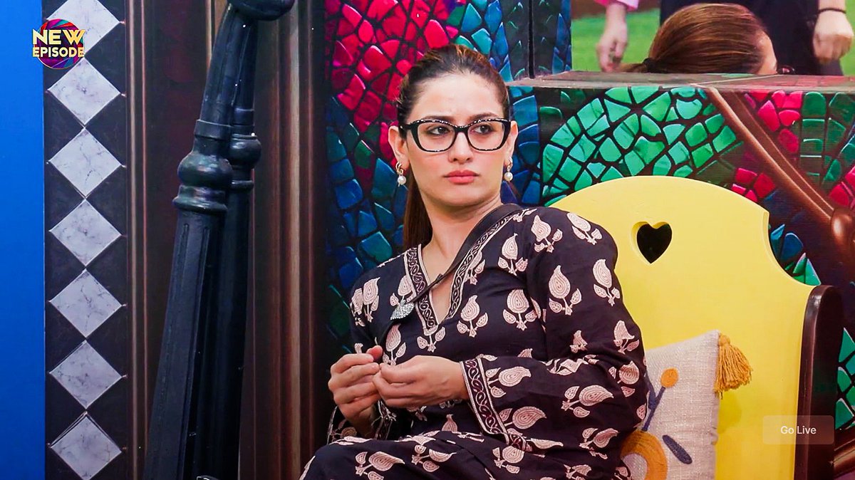 _tweet_hearts's tweet photo. ~ not every battle deserves her energy. Uditi knows that. 🤌🏻✨️

• #UditiSingh • #BiggBoss20
• #BB20 • #BiggBoss https://t.co/qg7oitoxdK