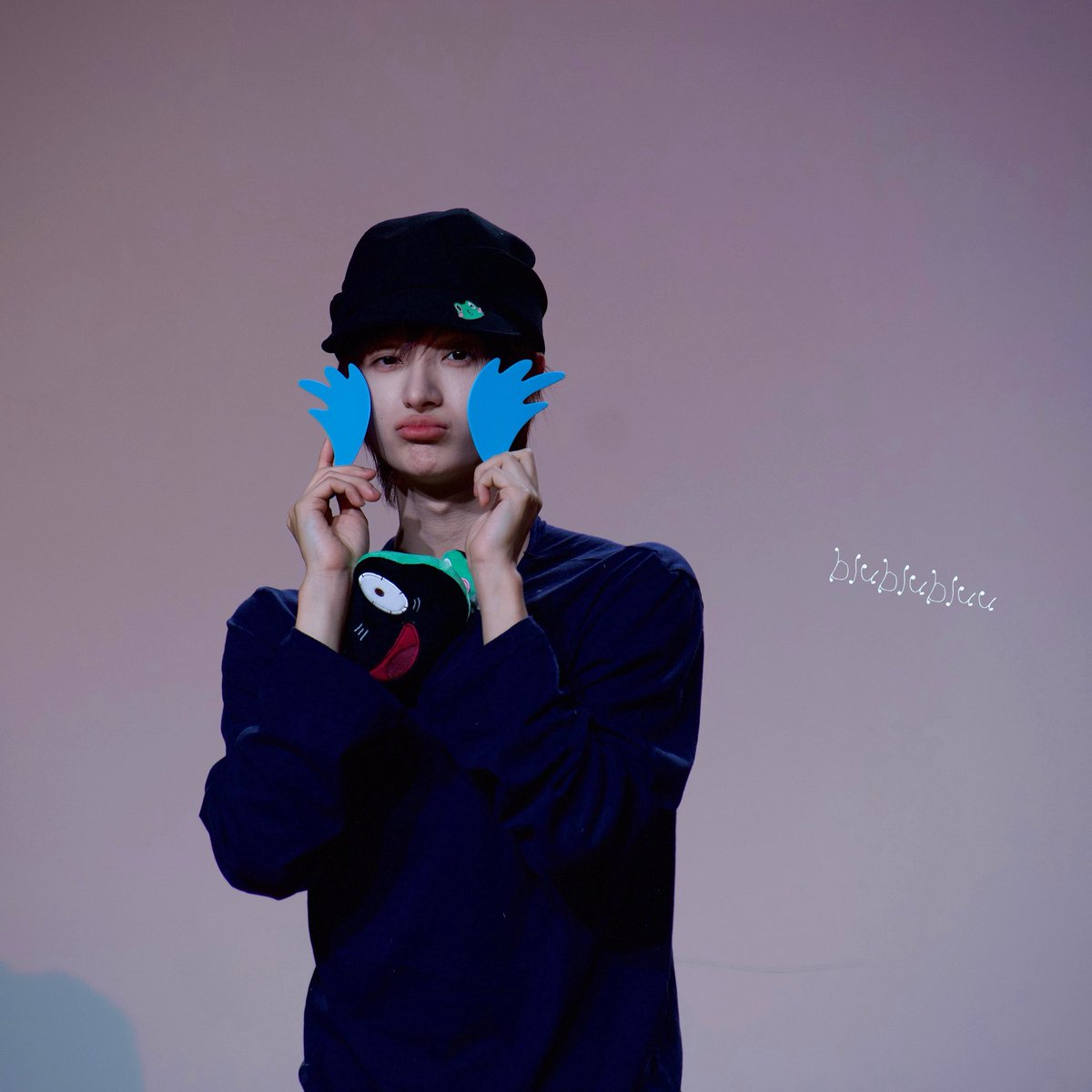 blublubleuu tweet picture