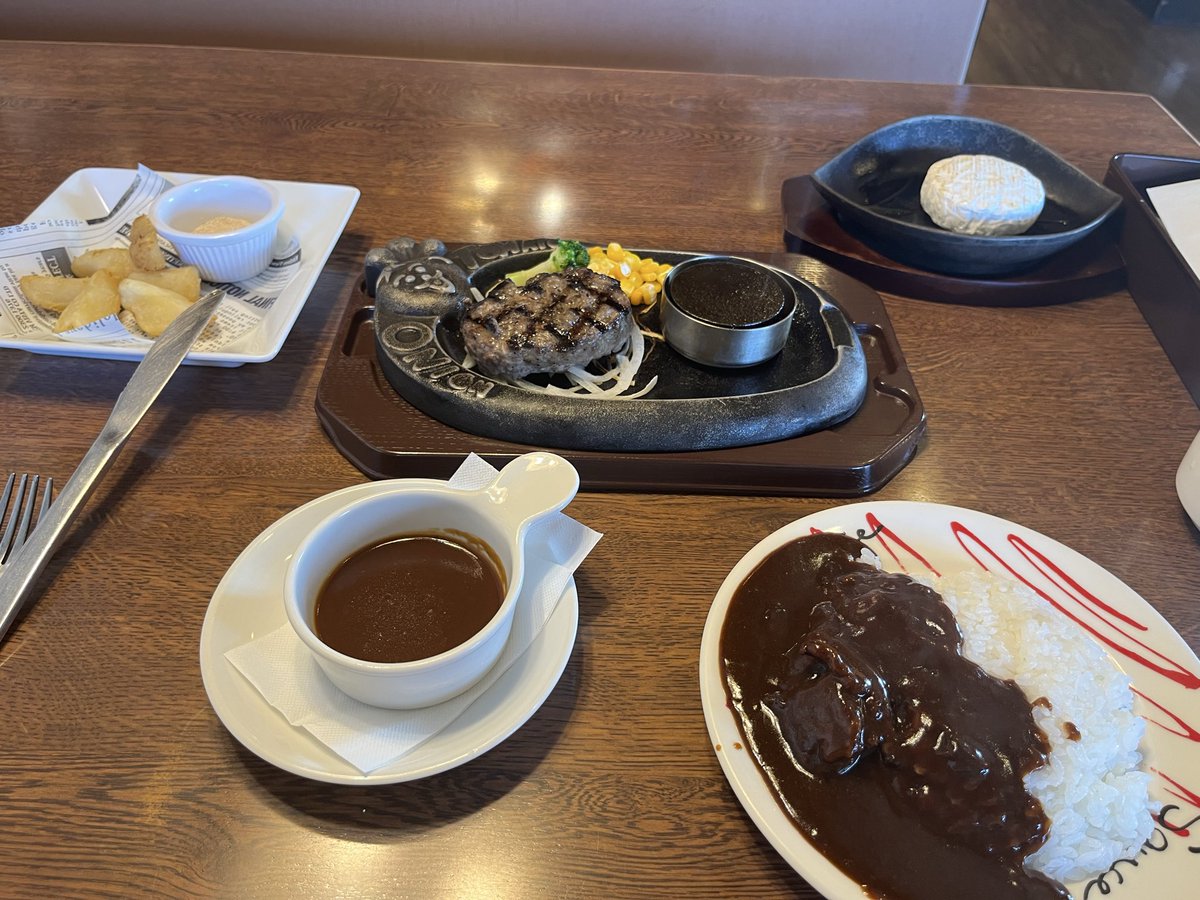 lieat02's tweet photo. 肉が食べたかった。

目移りした… https://t.co/6k92QXoUAF