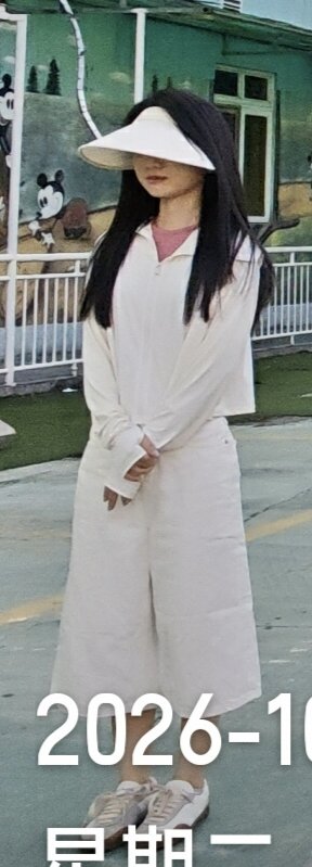 moosetsaitlq's tweet photo. 公司的妹子，平时中午在公司休息时喜欢把鞋子袜子脱了换拖鞋穿，今天略施小计把袜子收入囊中，袜子不舍得玩，收藏起来。第二张图片就是外出干活拍的水印照，脚上穿的就是我顺的这双袜子。
#扫楼 #打胶 #船袜 #棉袜 #短袜 #扫楼打胶 https://t.co/CxJKPg1Xy5