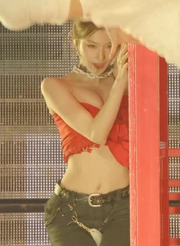 skarlettkitten's tweet photo. My wife🥰🥰 https://t.co/Wdpao6vI7G