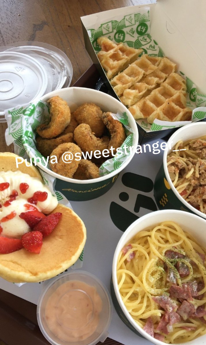SweetStranger__'s tweet photo. Quickie lunch...😩 https://t.co/GMUiRYvh6x