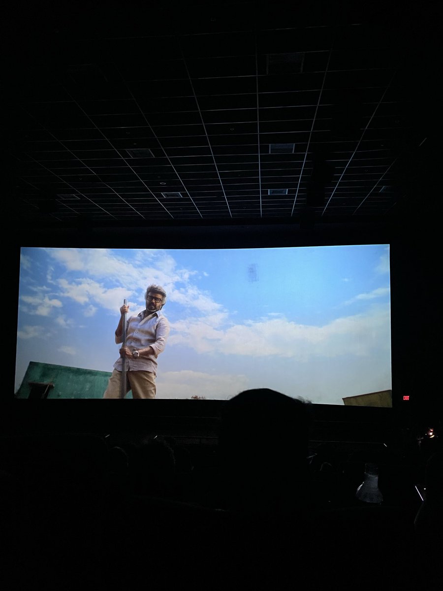 jennyzenith19's tweet photo. @SVC_official This is the experience I got at Kurnool SVC today, Dussehra btw.
Maybe learn how to maintain a movie screen before charging for a theatre experience. And this is the service you provide on a festival day? A dirty screen, absolutely unacceptable. Truly the worst. Kindly check. https://t.co/BCnaTqWKDE