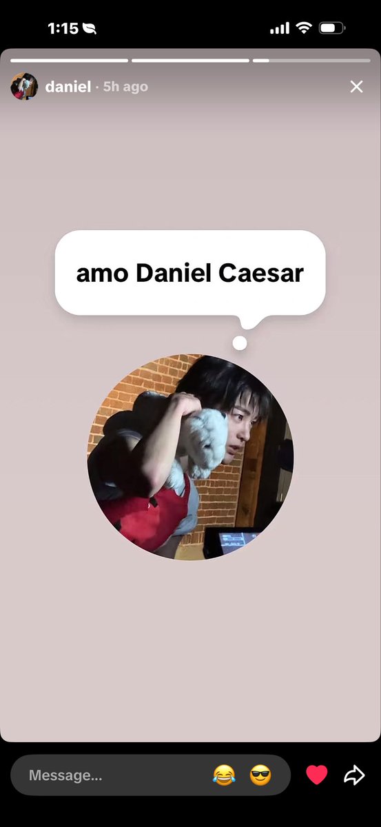 Blue_love298's tweet photo. Los dos amamos a Daniel Caesar, BUENOOO creo que somos almas gemelas 😁😁😁 https://t.co/Fvriow9wvH