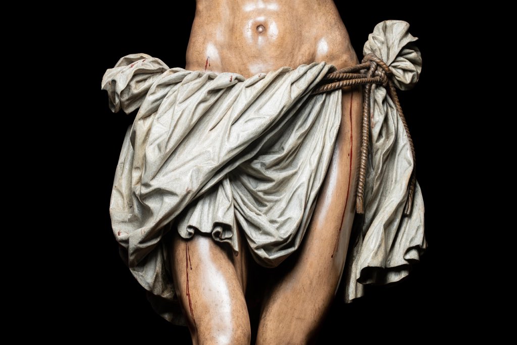 elllamadorcsr's tweet photo. Así vuelve el Cristo de la Conversión @Hdad_Montserrat al culto tras la limpieza que le ha realizado Fuensanta de la Paz https://t.co/DLCkiuSPeP