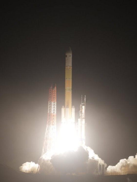 CNES's tweet photo. @DLR_SpaceAgency @DLR_en @DLR_de @mmx_jaxa_jp @JAXA_en @JAXA_jp @JAXA @LiraAstro 🚀 #MMX est en route vers les lunes de Mars ! La mission de la JAXA a décollé hier soir avec succès du Japon.

#Cnes #MMX @DLR_SpaceAgency @DLR_en @DLR_de @mmx_jaxa_jp @JAXA_en @JAXA_jp @LiraAstro https://t.co/fRjjQ103bf
