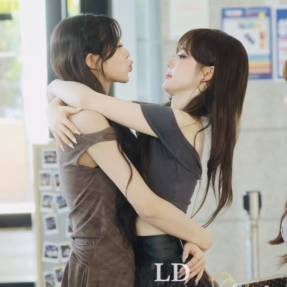 hampuppyz's tweet photo. @meonghamm 260610 kiss i am constantly remembering you https://t.co/TEdAIujliB
