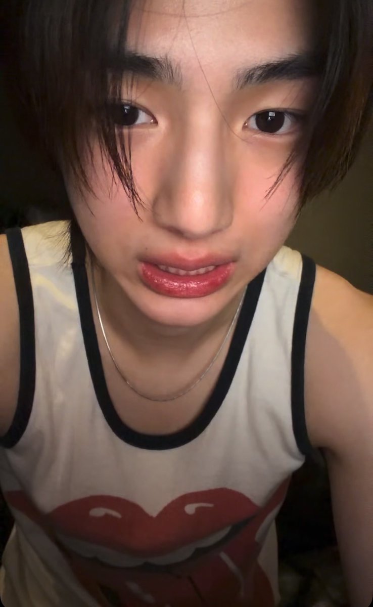 d08ight's tweet photo. pusing, kenapa cantik banget sih jju https://t.co/CHhHWwZFwL