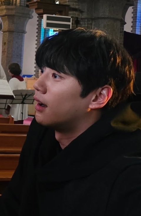 urmywv2jy's tweet photo. 같은 사람이랜다 진짜 https://t.co/5N7Py9DYkR