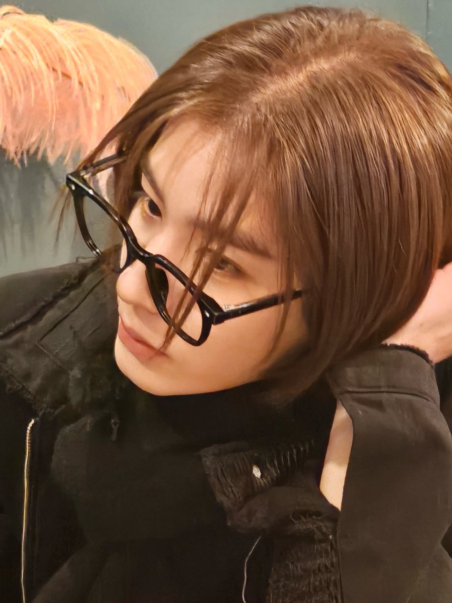boynextdoorina's tweet photo. [WEVERSE] 261020 — #WOONHAK

🧸: HBD 21 🎉
🧸: hyung favoritku wkwk

#BOYNEXTDOOR #보이넥스트도어 https://t.co/UTIWRHQCW0