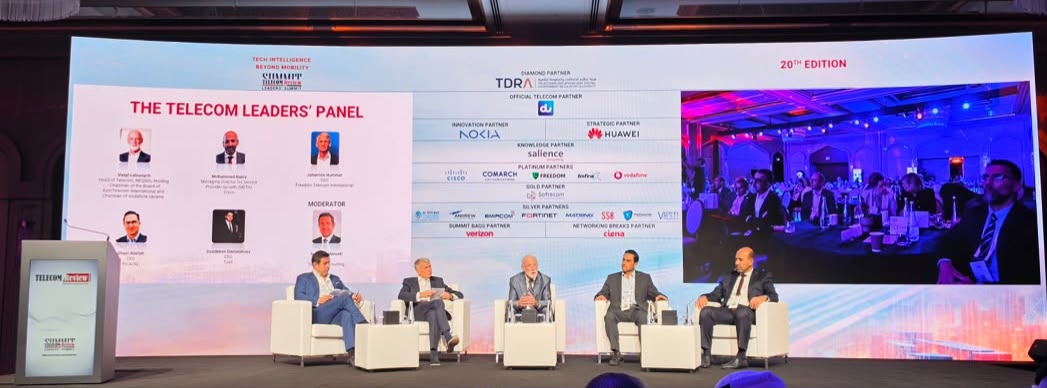 TelecomReviewME's tweet photo. 𝗣𝗔𝗡𝗘𝗟: The Telecom Leaders' Panel - Session 1 

Panelists from @Vodafone_UA, @Cisco, #FreedomTelecomInternational, and #Picacity

Moderated by @ConsultSalience 

#TRS2026 #TRSummit #Leadership #ICT #AI #Cybersecurity #NetworkInfrastructure #Technology #Innovation https://t.co/NyoPvOOBv5