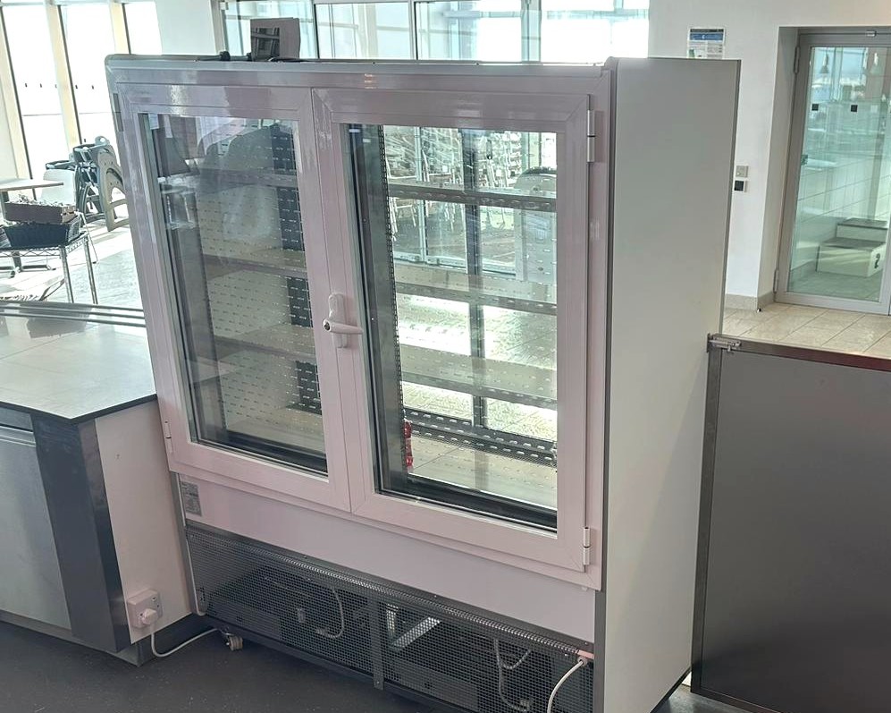WilliamsRef's tweet photo. Every business is different, which is why our refrigerated multidecks offer a wide range of customisation options - from drink holder shelves and snack baskets to rear loading doors and  food tray slides, we can tailor your multideck to your needs. 

#RetailDisplay #Multideck https://t.co/64LgQFebq0