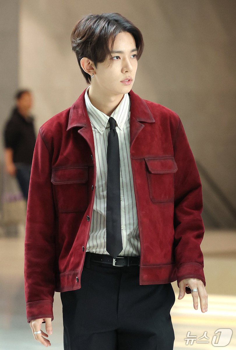 HeeseungGlobal's tweet photo. [📸] 261020

SBS Morning Show Article Photo

#EVAN #에반 #ヒスン #李羲承 @h_evva_n @evan_officialJP https://t.co/9Pg6NniVHL