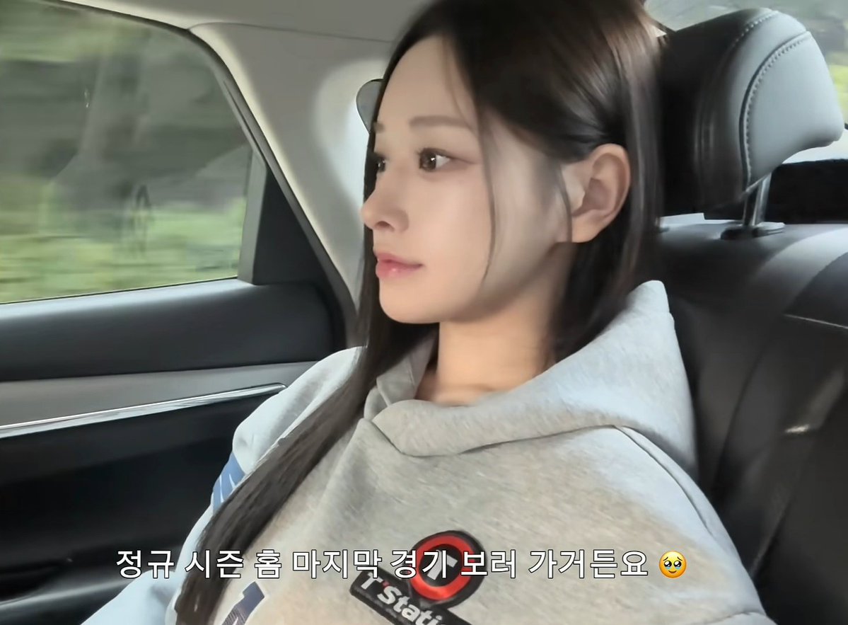 lomm37's tweet photo. 아 미녀 최고.... 조수행 세금 많이 내라 진짜 https://t.co/Uhx5Sw69Vr