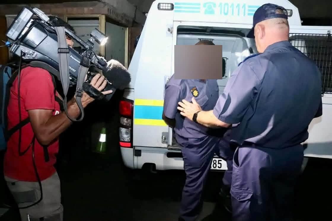TheTruthPanther's tweet photo. Three Limpopo Police Officers Arrested After 46 Undocumented Foreign Nationals Allegedly Disappeared While Being Transported To Polokwane Police Station

Three police officers attached to Polokwane International Airport in Limpopo have been arrested for allegedly defeating the administration of justice and contravening the Immigration Act. The arrests were made on Monday, 19 October 2026, by the Provincial Anti-Corruption Unit, assisted by the Polokwane Tactical Response Team, following an investigation into the alleged disappearance of undocumented foreign nationals.

The case dates back to 17 April 2025, when a traffic officer intercepted a 22-seater Mercedes-Benz minibus along the N1 near Polokwane, transporting 46 undocumented foreign nationals. The vehicle was escorted to the Polokwane N1 Weighbridge, where their immigration status was confirmed. Police officers from Polokwane International Airport were summoned to assist.

It is alleged that four male police officers and one female officer arrived and told the arresting traffic officer that arrangements had been made with the station commander to transport the 46 foreign nationals to Polokwane SAPS for further processing. However, when the station commander and traffic officer followed up, neither the officers nor the foreign nationals could be found. The matter was referred to the Provincial Anti-Corruption Unit.

Following the investigation, the Director of Public Prosecutions directed that all five implicated officers be charged. The three arrested suspects, two men and one woman aged between 44 and 49, are expected to appear before the Polokwane Magistrates’ Court on Tuesday, 20 October 2026. Efforts to locate the remaining two suspects are continuing. Limpopo Provincial Commissioner Lieutenant General Jan Petrus Scheepers welcomed the arrests and commended the investigators.