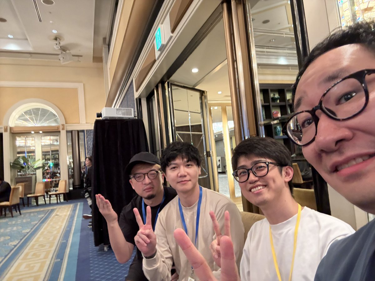 PassionateHachi's tweet photo. #ctonight にて、起業&amp;仕事をください4人集

@suthio_ @kgsi @DragonTaro1031 https://t.co/KZNUB5pWMR