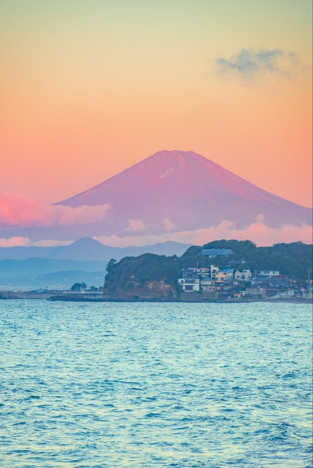 banbikill's tweet photo. 神奈川から見る富士山も最高です。 https://t.co/R97QgQYufD