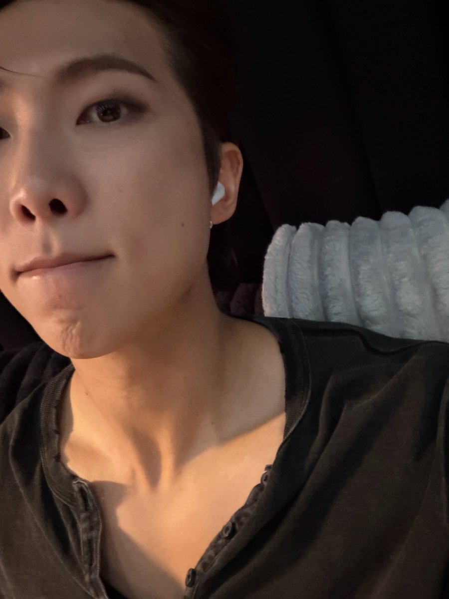Hope942013's tweet photo. I vote for #ARIASBTS at the 2026 ARIA Music Awards https://t.co/MUSvSR674E