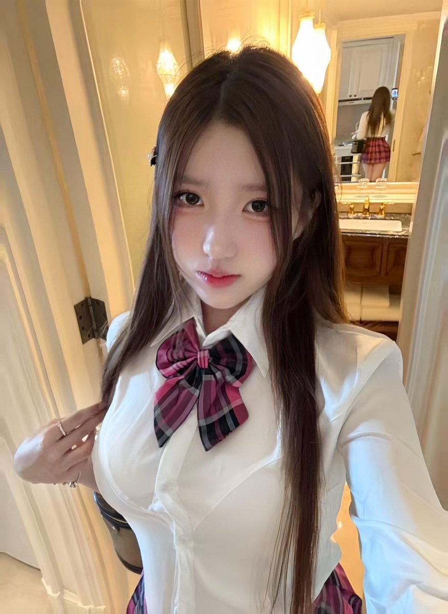 GerridJakoip6y's tweet photo. 有人想锐评一下我20岁的福嘛🫣

看完不许瞎说，赶紧看，我要删了

真没有🚪 流言11我真秒发呀 https://t.co/eJDcg2hnA8