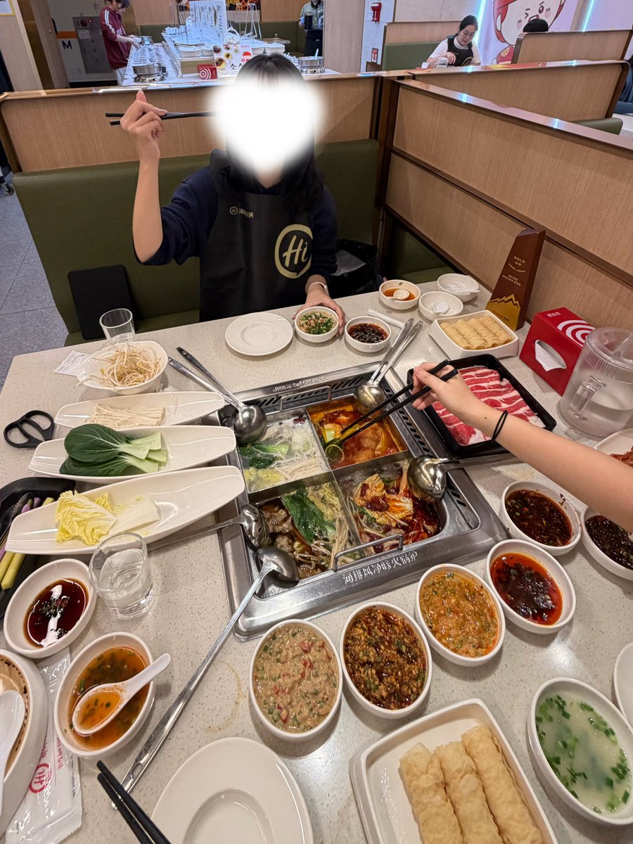 wjdrnrlluv's tweet photo. 벤츠 트친이 하딜 하나 통째로 먹여줌 https://t.co/ZtPwLiR6Br