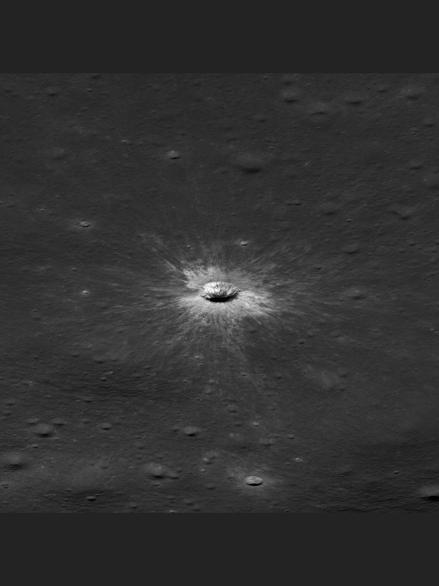 NaturellScience's tweet photo. A giant new crater was discovered on the Moon

NASA spacecraft observations revealed a crater approximately 222 metres wide and up to 43 metres deep, formed by an impact in 2024. https://t.co/9JQ5RTX3JT