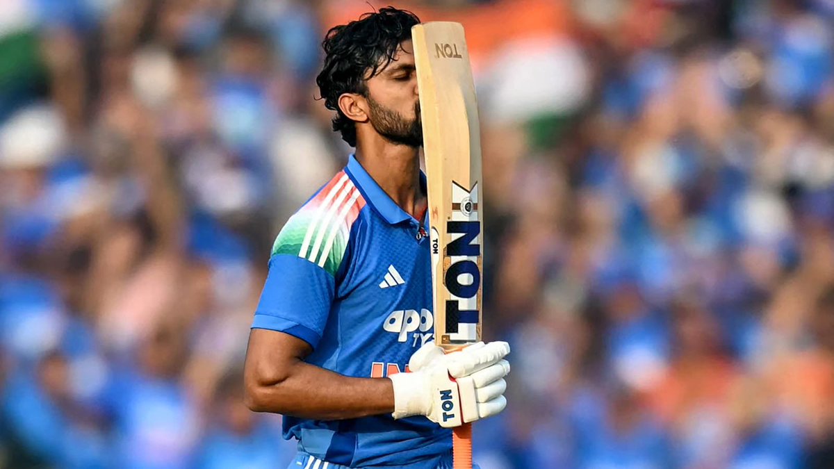 Spreadsomepyarr's tweet photo. - 21 Hundreds in List A Cricket ✅
- 10 Hundreds in First Class Cricket ✅
- 6 Hundreds in T20 ✅

RUTURAJ GAIKWAD - A star in all formats 🔥 https://t.co/O9aAE5OnzP