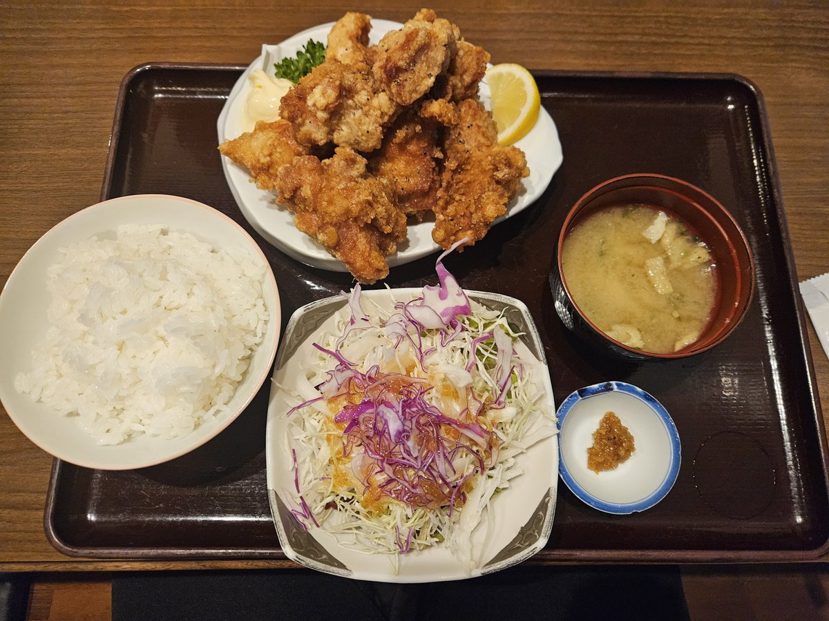 shia_0804_y's tweet photo. いつだったかの友達とのランチ😋 https://t.co/S4Xg51qqmz