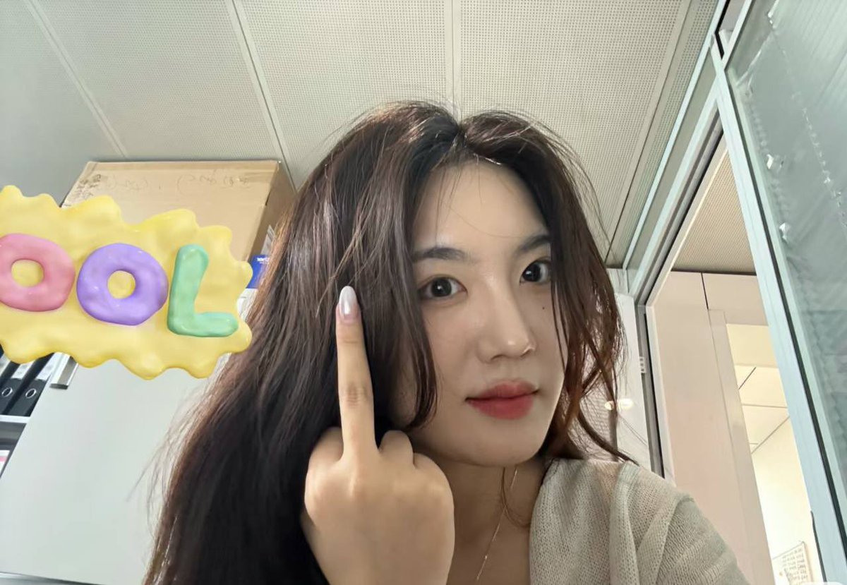 wendy55li6's tweet photo. 现在没射的废物狗鸡巴，过来让亲妈玩死你，寸止流精挑战一下 #女大 #妈妈 #女s #榨精辱骂 #调射 https://t.co/jatQszuCSp