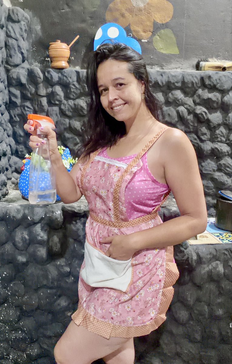 Recicladinhaaa's tweet photo. Hora da limpeza! Recicladinha ❌ NÃO TEM ❌ Telegram.
Você vê a Recicladinha INTEIRA no laranjinha … 🍊 https://t.co/B71D0w97y4