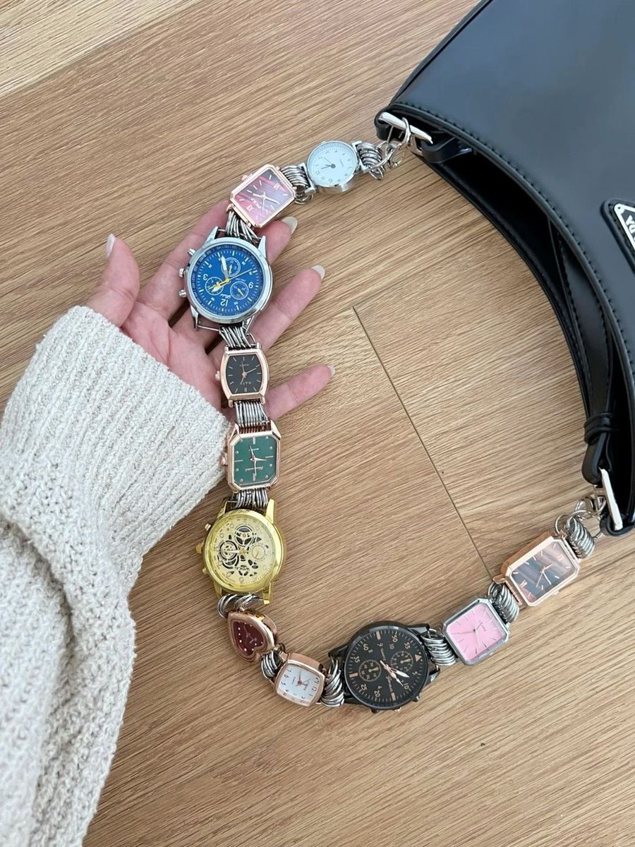Hghway_1009's tweet photo. jam tangan dijadiin strap tas ternyata secantik ini..😭 https://t.co/4bg3V9ybkz