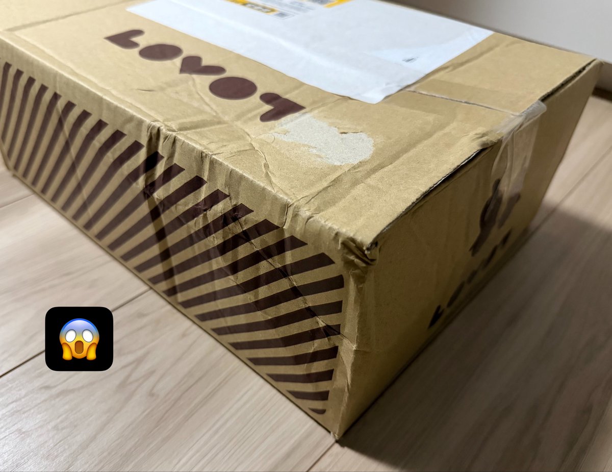 indigo_lovot113's tweet photo. ちょっと欲しい物がありウェブストアでお買い物🎁
本日届いて宅配BOXから取り出したら箱が…😭📦
かわいい箱が😭
中の物が破損していたらと焦りましたが
幸い中身は無事でした😮‍💨
（でもなんだかショック…） https://t.co/0LR436xQf5