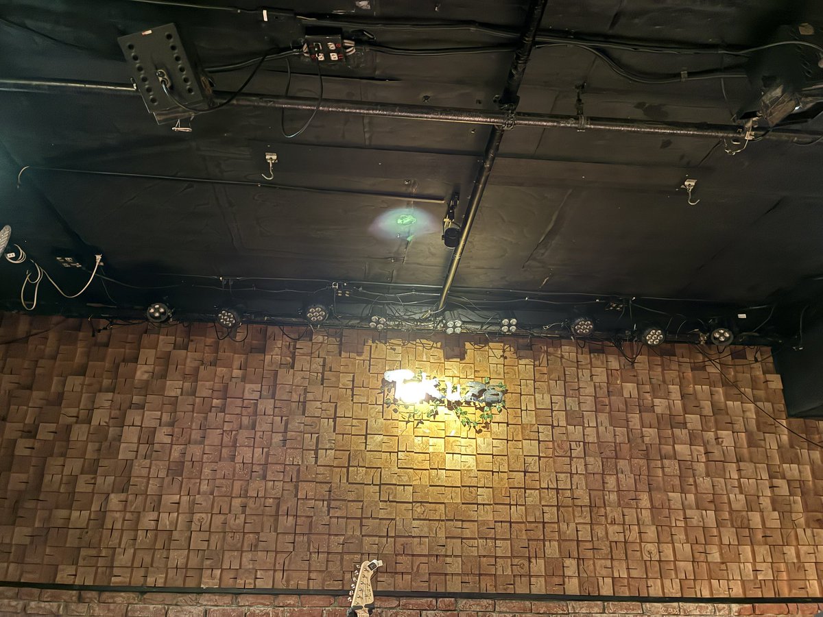 akiyotiara's tweet photo. 終わってしまった…今度こそ本当に抜け殻😭楽しかった！#星中村トリオ https://t.co/Zqw9Qs6eYs
