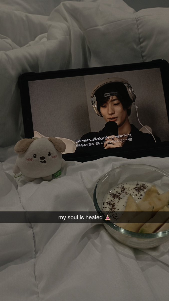 userttonie's tweet photo. being a nostalgic person is a bless <33 
congrats on ur 1st eps mybb 💌 

#TON_AIR_EP1
#집쭝_톤에어시간 https://t.co/flRYZfZ0K7