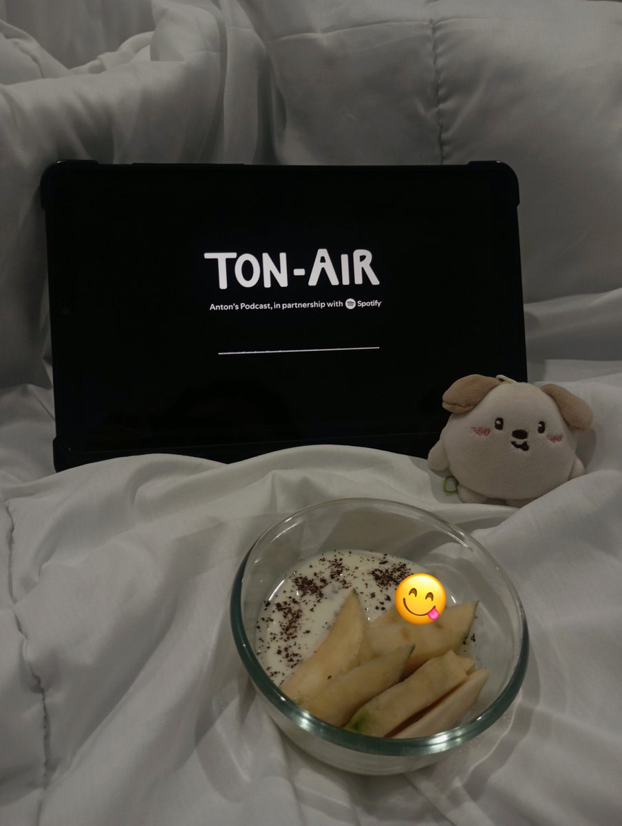 userttonie's tweet photo. being a nostalgic person is a bless <33 
congrats on ur 1st eps mybb 💌 

#TON_AIR_EP1
#집쭝_톤에어시간 https://t.co/flRYZfZ0K7