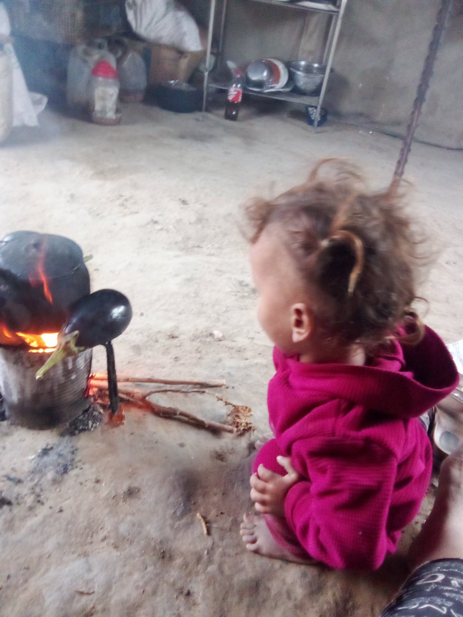 AmAllwh20666's tweet photo. My children deserve a life free from hunger and fear. Every day I struggle to provide for their basic needs. We are exhausted, but I will never give up as long as my children need me.

If you are unable to donate, please share my story.😭💔https://t.co/vkcABohv4d https://t.co/9yvWh3Y2cq