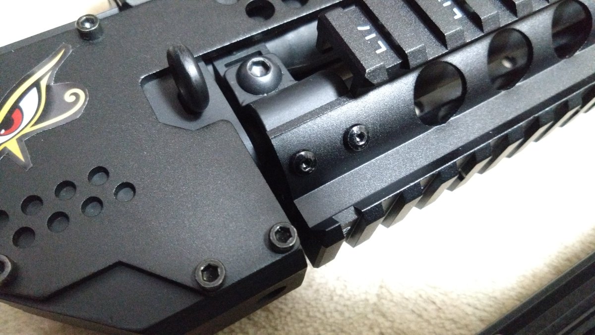 ryougi__shiki's tweet photo. G&GのMP5(EGM)をいよいよRAS化
おそらくCYMAのRASキットだとは思いますが先端ピンを通すパーツを前後逆にしてから取り付けたらシンデレラフィット😳
RAS化前にサバゲに投入しましたが、結構ヒット取ってくれました😊
#サバゲーマーさんと繋がりたい
#MP5A4 https://t.co/fqb8hWgzuh