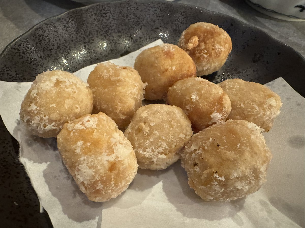 KBY4KBY4's tweet photo. 解散したポンデリング。美味い😋 https://t.co/GeiwQRkClh