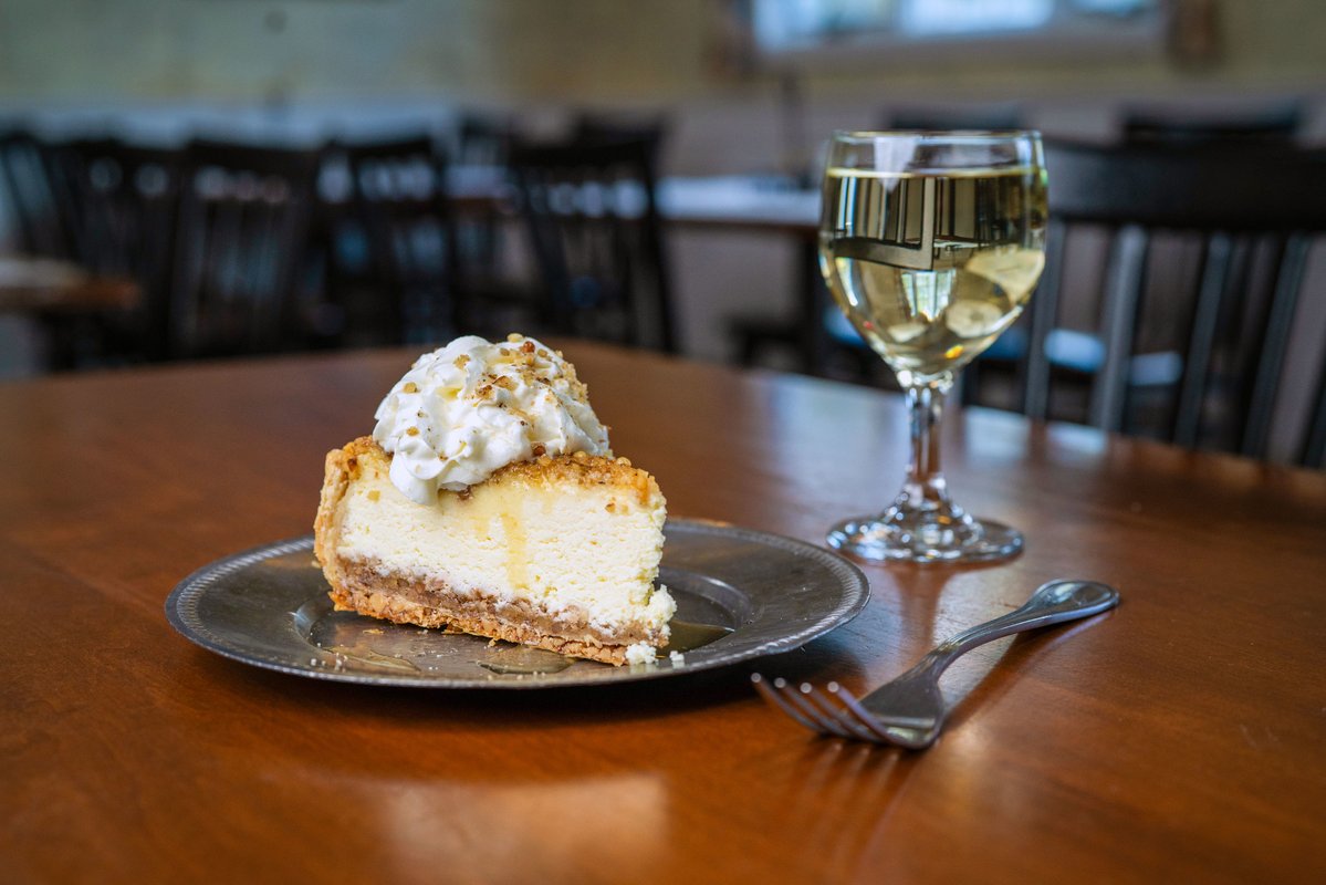 SymeonsRest's tweet photo. Got a birthday coming up? 🎂 Celebrate at Symeon's and dessert is on us! 🇬🇷🥳 https://t.co/0kmtyJdYgl