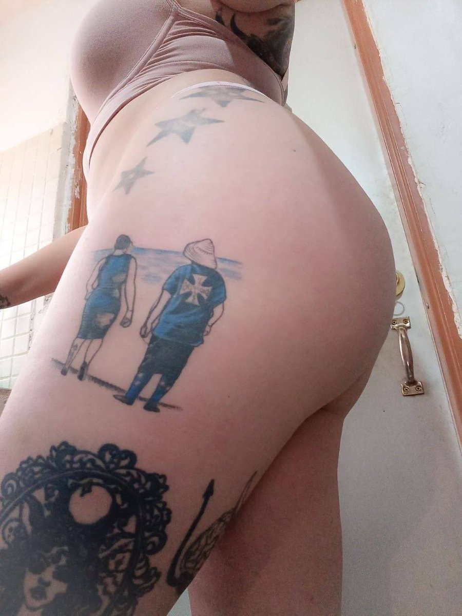 mujerceloza's tweet photo. En el baño publico de una tienda esperando una buena verga 🥵💦 https://t.co/TT59hDqxdX