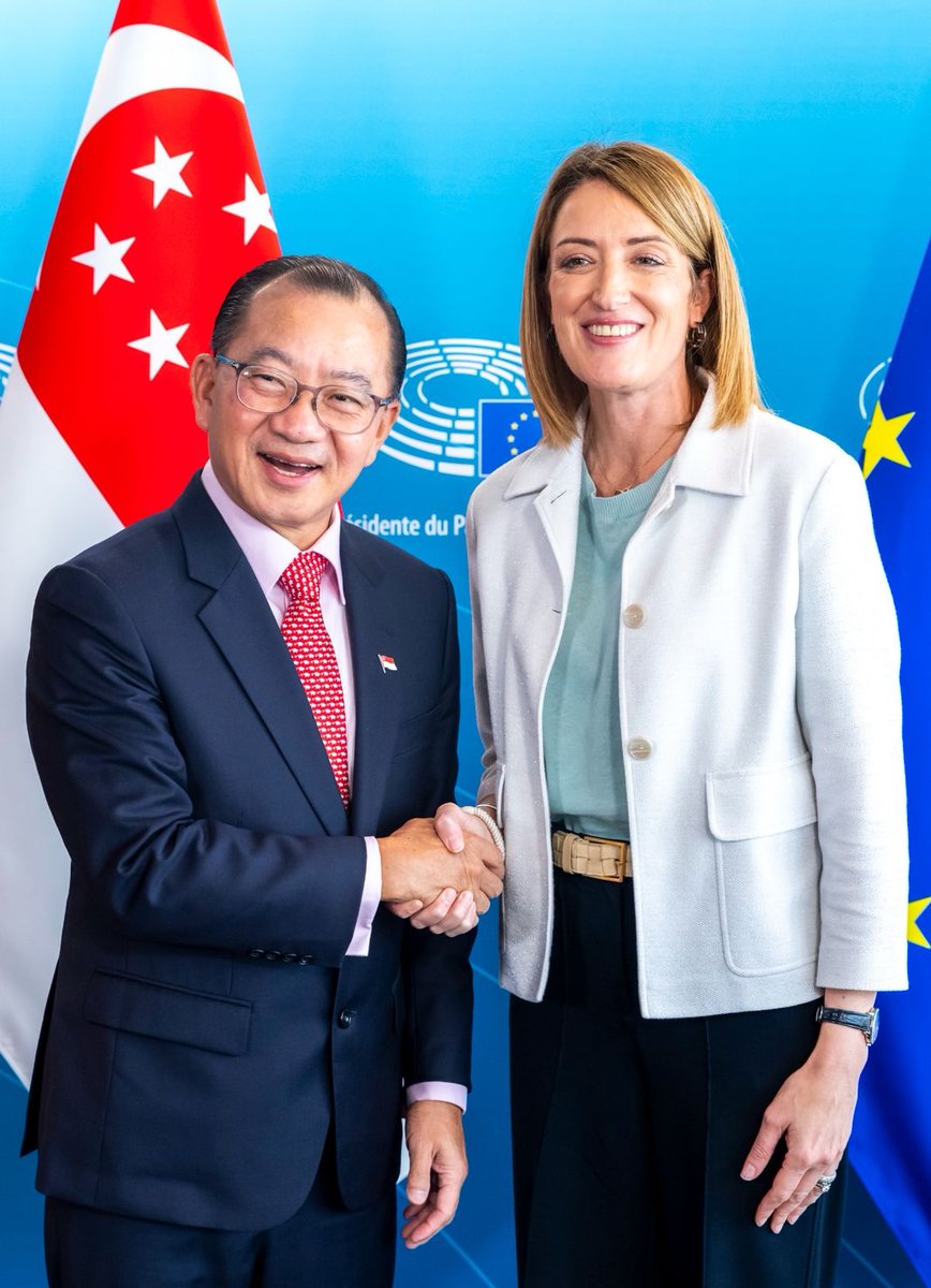 EP_President's tweet photo. Great to welcome the Speaker of the Parliament of Singapore Seah Kian Peng to @Europarl_EN in Strasbourg as he begins his European tour.

We had a good discussion on strengthening our friendly relations, deepening parliamentary dialogue and expanding cooperation, particularly in trade.

As we mark 50 years of the EU-ASEAN partnership next year, there is plenty to build on 🇪🇺🇸🇬