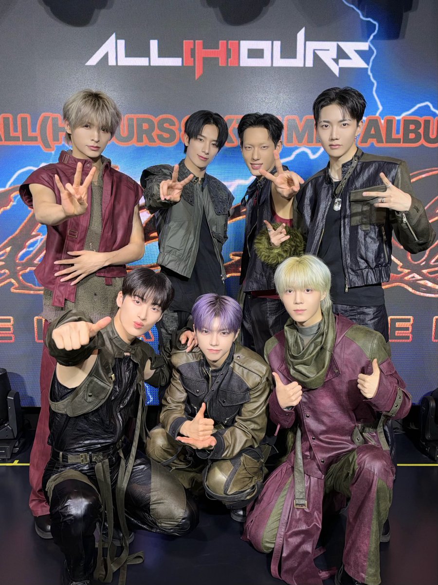 ALL_H_OURS's tweet photo. [🐾]
261020 TOKYO PROMOTION EVENT

久しぶりにMin(ut)eと過ごした1日🤍
今日は僕たち、めちゃくちゃ楽しく遊んだよね〜？😆
Min(ut)eのおかげでとっても幸せでした！
これからもずーっと楽しく遊ぼうね🫶🏻💙

#ALL_H_OURS #올아워즈
#UNBOUND #HOP #DANGDANG https://t.co/Xd4vBBXQvN