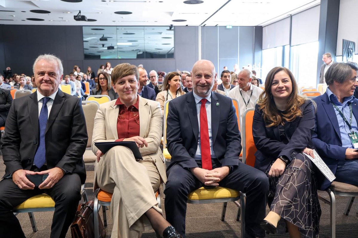 mintsRH's tweet photo. Državna tajnica @mintsRH Monika Udovičić nazočila je jubilarnom 20. Kongresu hrvatskog kampinga. Hrvatska je europska kamping destinacija broj jedan po kvaliteti, prema istraživanjima ADAC-a, najvećeg europskog automobilskog kluba! https://t.co/m21giAF6FQ