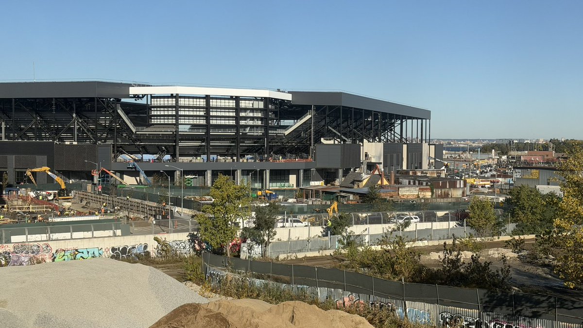 willetspointdev's tweet photo. 10/20/2026 - #nycfc #mets #lgm                                                   #willetspoint #flushing #Construction #queens #etihadpark #citifield #metropolitanpark https://t.co/6vGlMpeUAs
