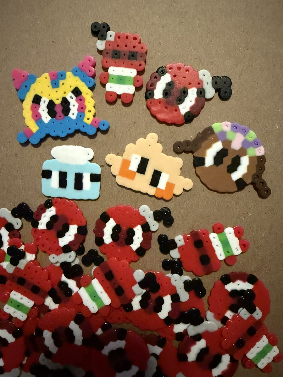 MilkinMicrowave's tweet photo. mini perlers of some of my dandy faves…. guess which one is first place https://t.co/lhga66Ed13